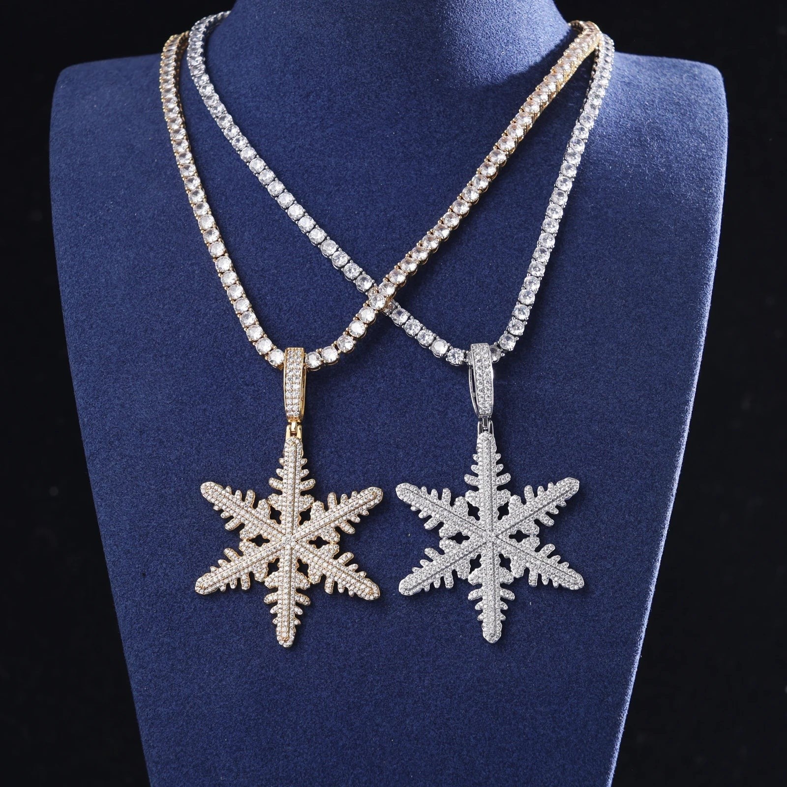 Moissanite Snow Shape Pendant