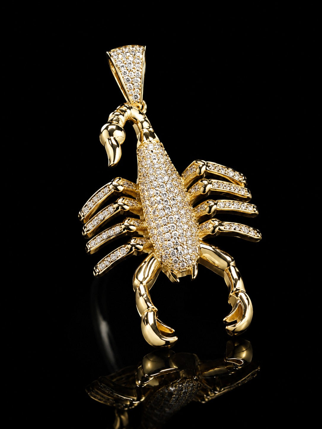 Petey's jewelry gold-plated scorpion pendant featuring micro-inlaid zirconia stones for a hip-hop style.